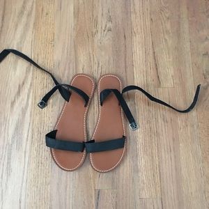 Black Abercrombie and Fitch sandals